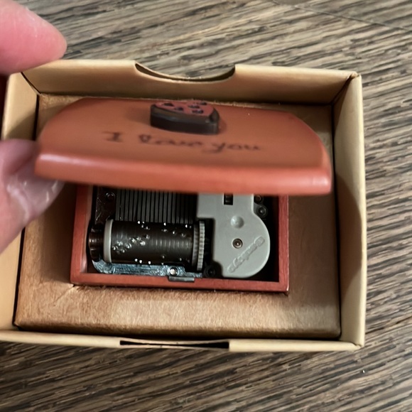 Miniature music box - Picture 3 of 6